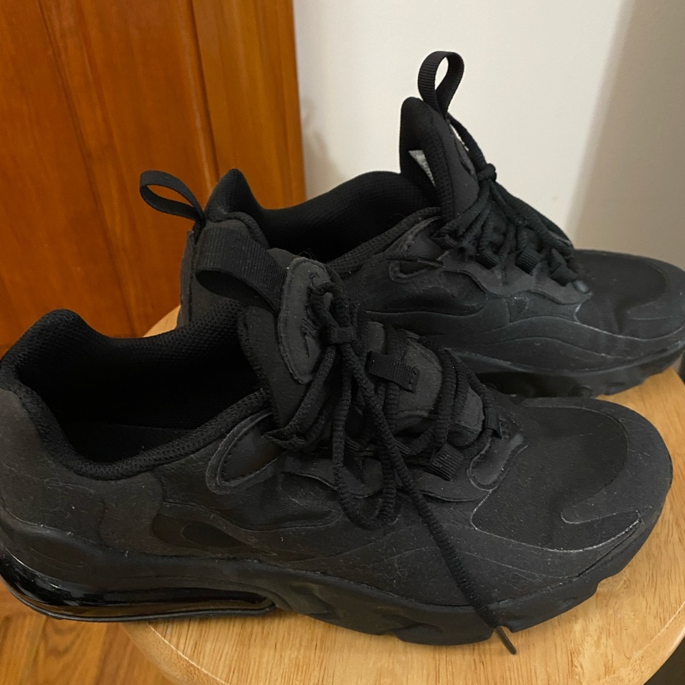 Women’s sneaker